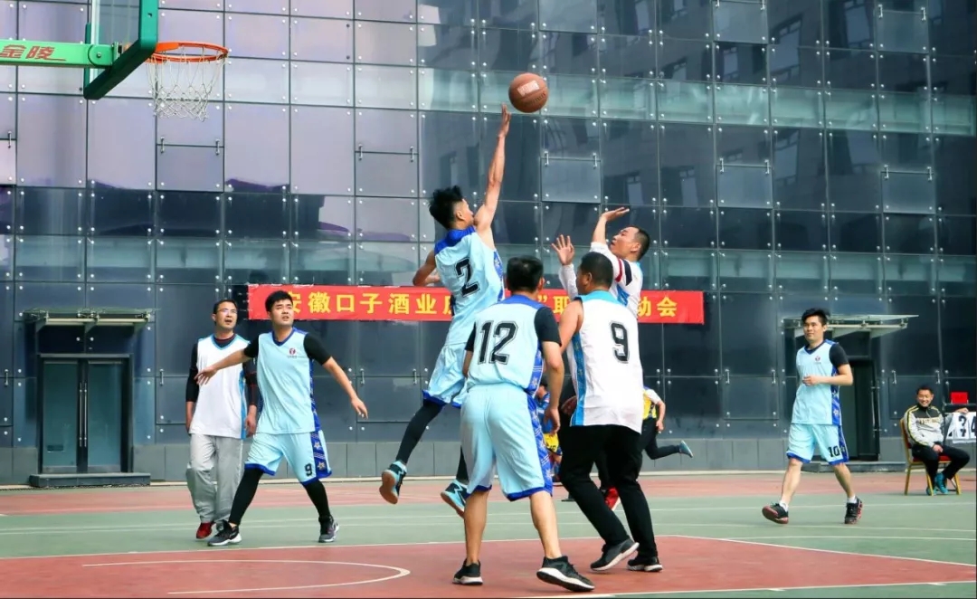 運動(dòng)會1.webp.jpg