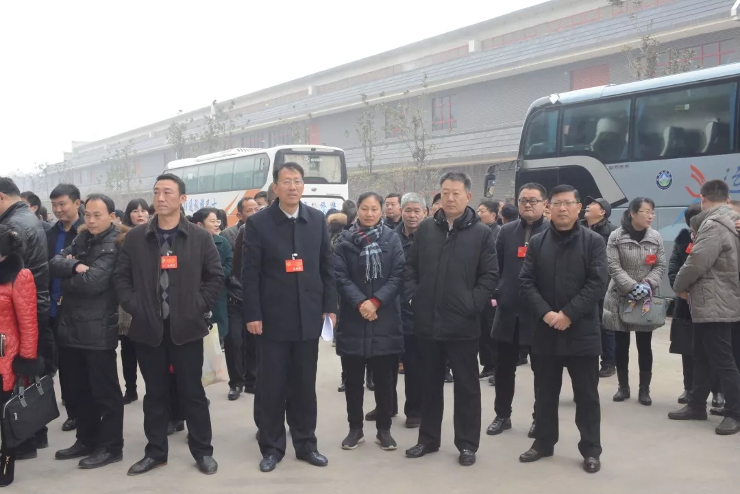 1598921915361466.jpg 杜集(ji)兩會參觀1.webp.jpg